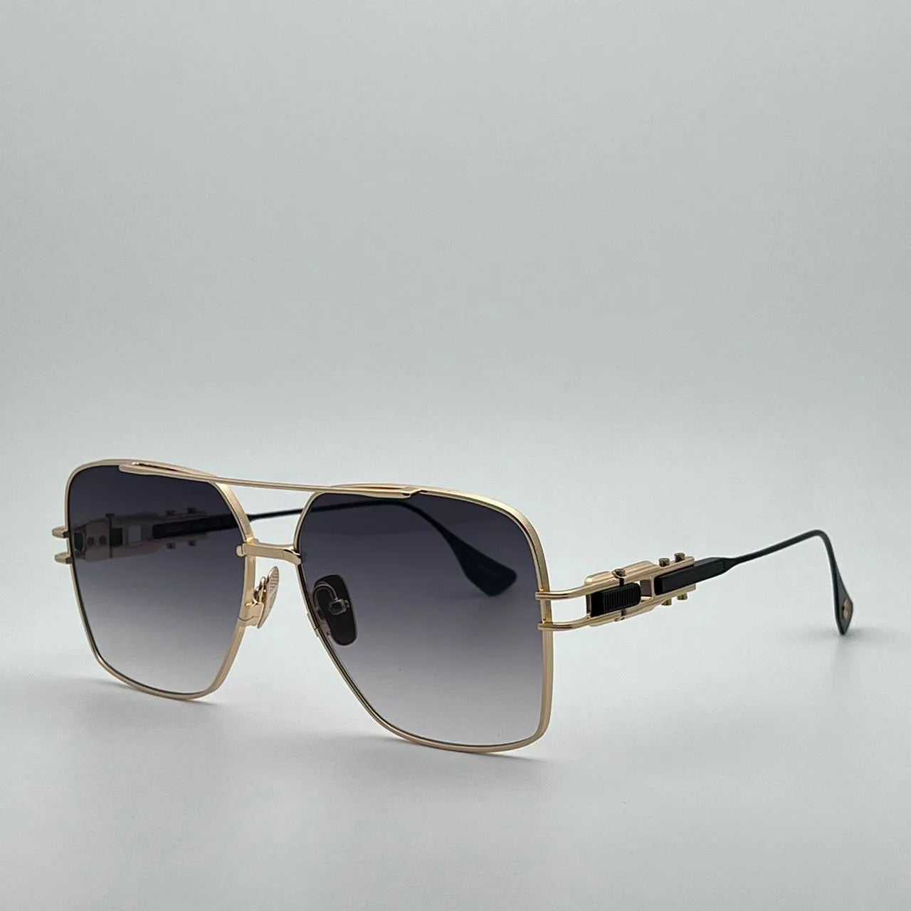 38-48D /Sunglasses