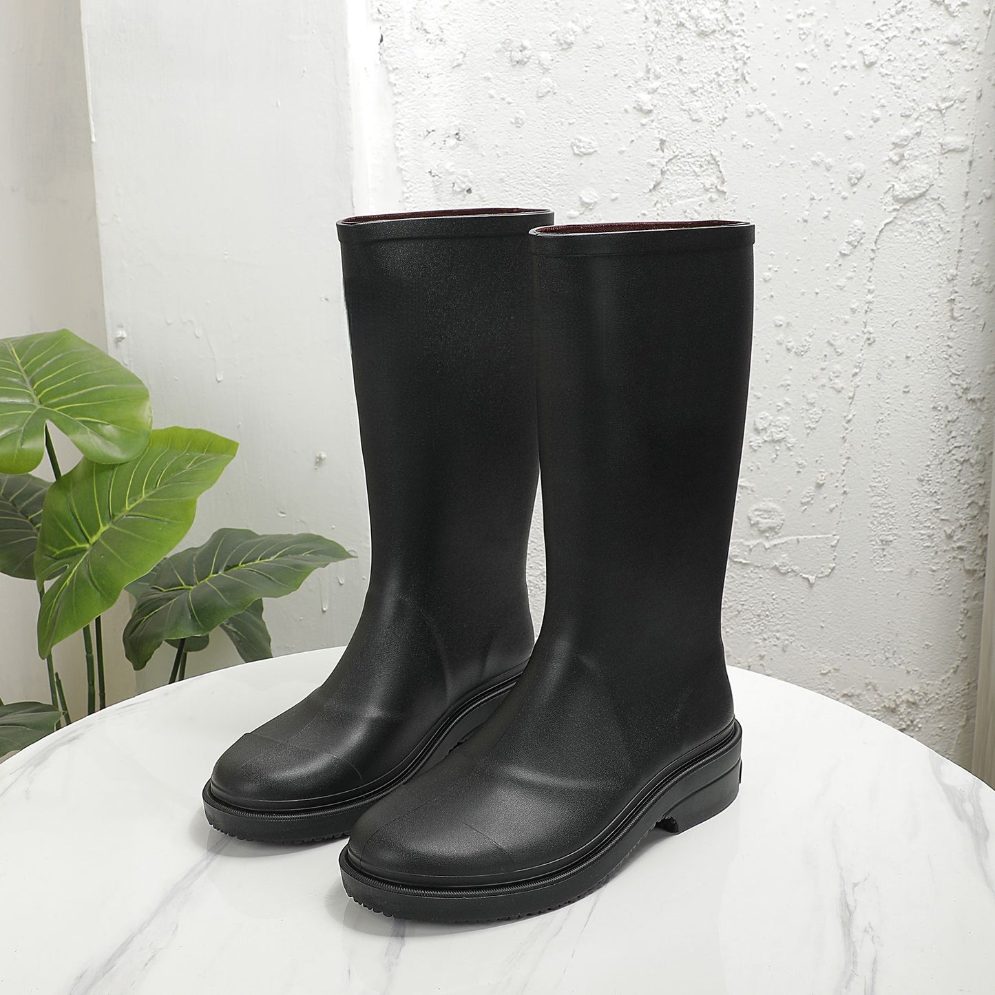 98-108D / Waterproof rubber rain boots